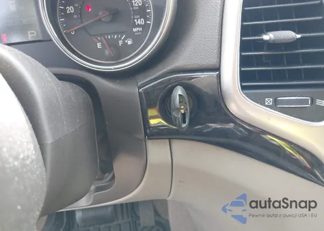 2012 Jeep Grand Cherokee Laredo z USA, uszkodzony, nr VIN 1C4RJFAG2CC332785